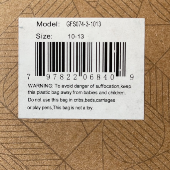 Men’s 4-pairs Awesome funny and colorful dress socks. 10-13 size - Picture 2 of 2